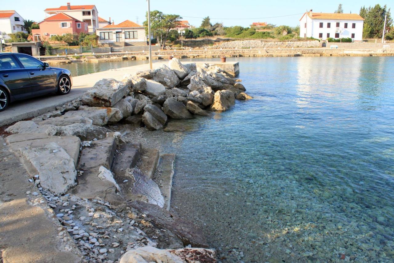 Apartments By The Sea Ugljan - 8468 Dış mekan fotoğraf